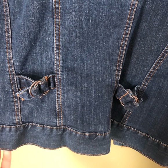 Women’s Jean Jacket - Picture 4 of 6